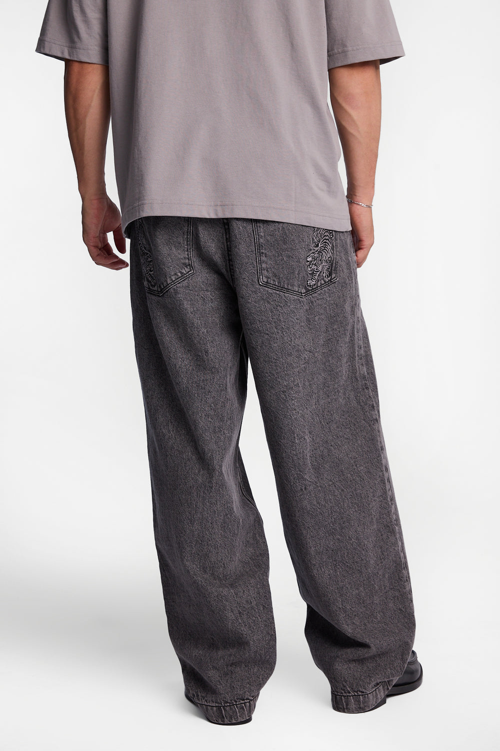 Tiger Embroidered Skater Jeans Tiger Embroidered Skater Jeans