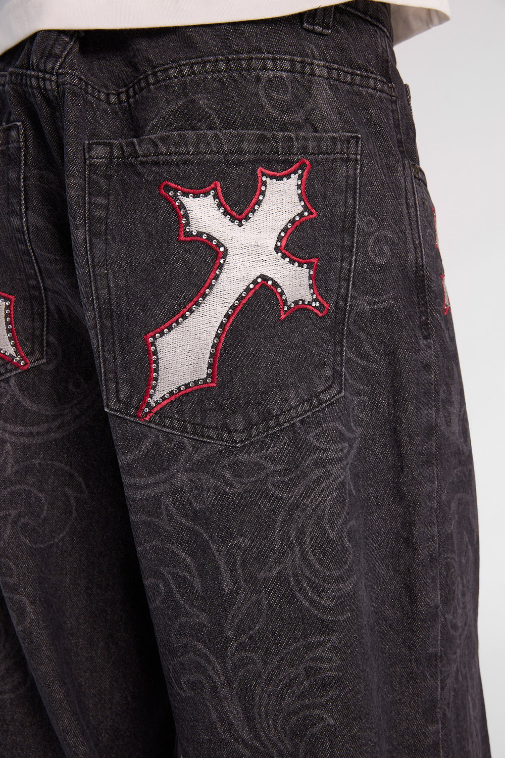 Cross Embroidered Skater Jeans Cross Embroidered Skater Jeans