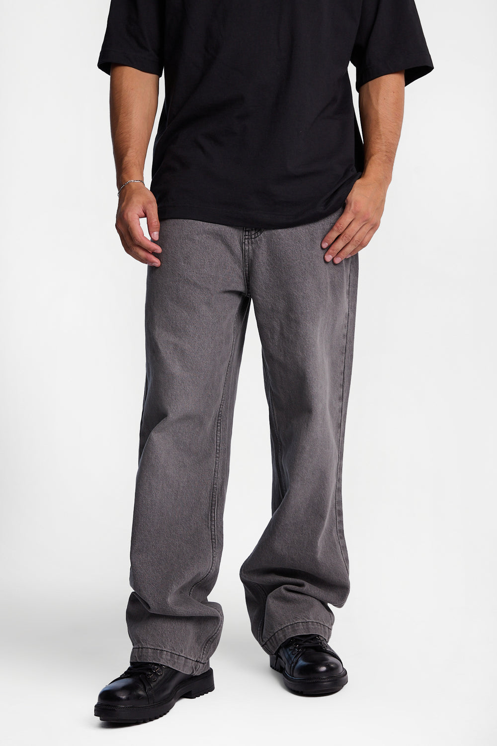 Cobra Embroidered Ultra-Baggy Jeans Cobra Embroidered Ultra-Baggy Jeans