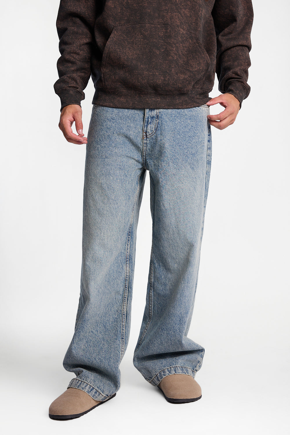 Jean ultra-ample brodé Jean ultra-ample brodé