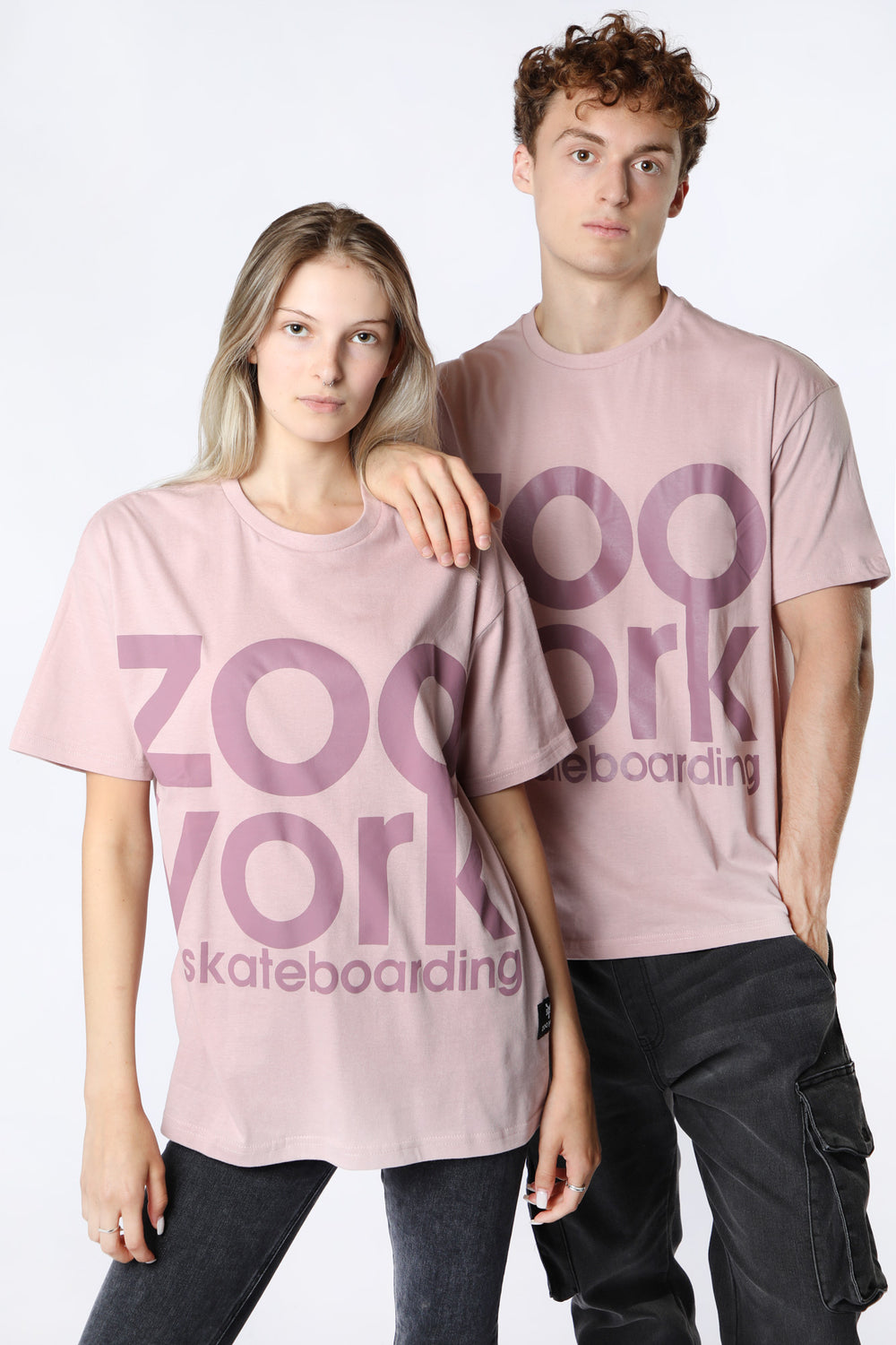 Zoo York Unisex Large Print Logo T-Shirt Lilac
