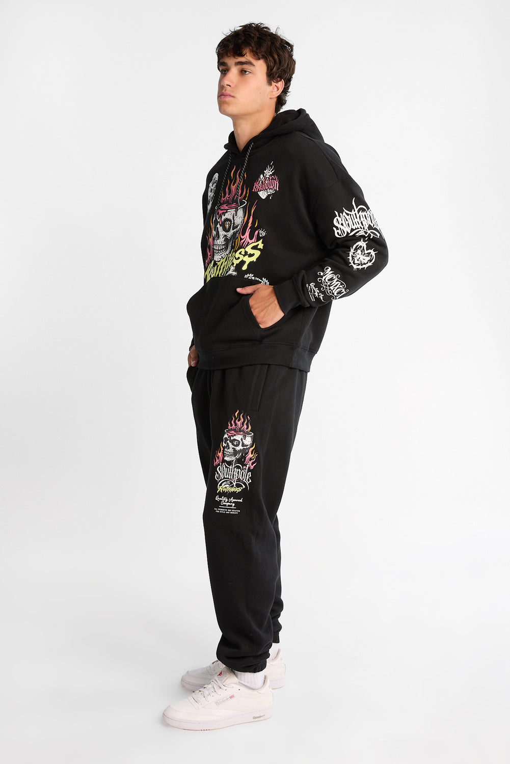 Jogger en molleton imprimé Southpole Ruthless Jogger en molleton imprimé Southpole Ruthless