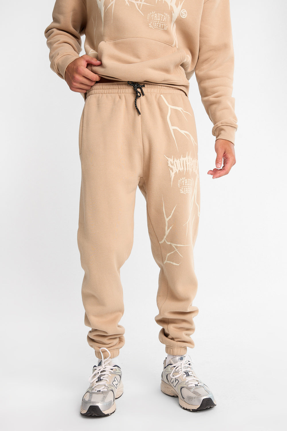 Southpole Gothic Puff Graphic Sweatpants Southpole Gothic Puff Graphic Sweatpants