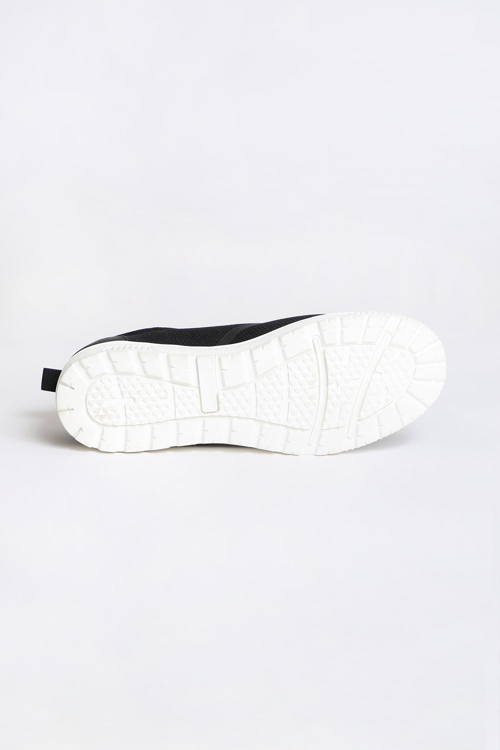 Amnesia Mens Skate Shoes Black with White