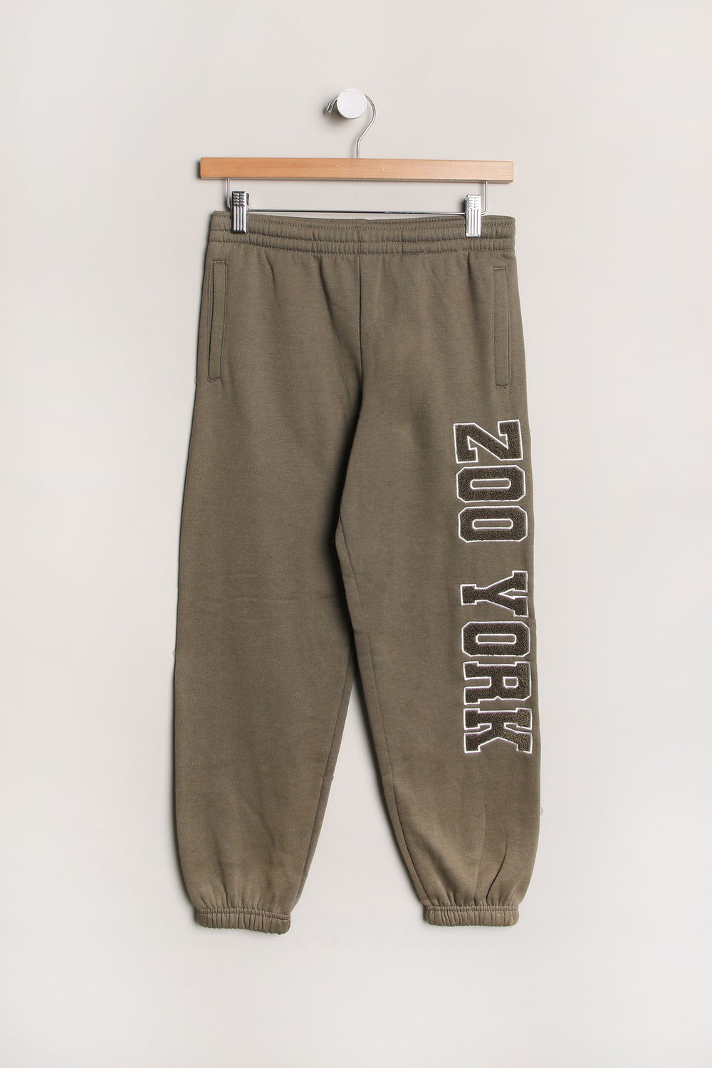 Zoo York Youth Chenille Logo Sweatpant Zoo York Youth Chenille Logo Sweatpant