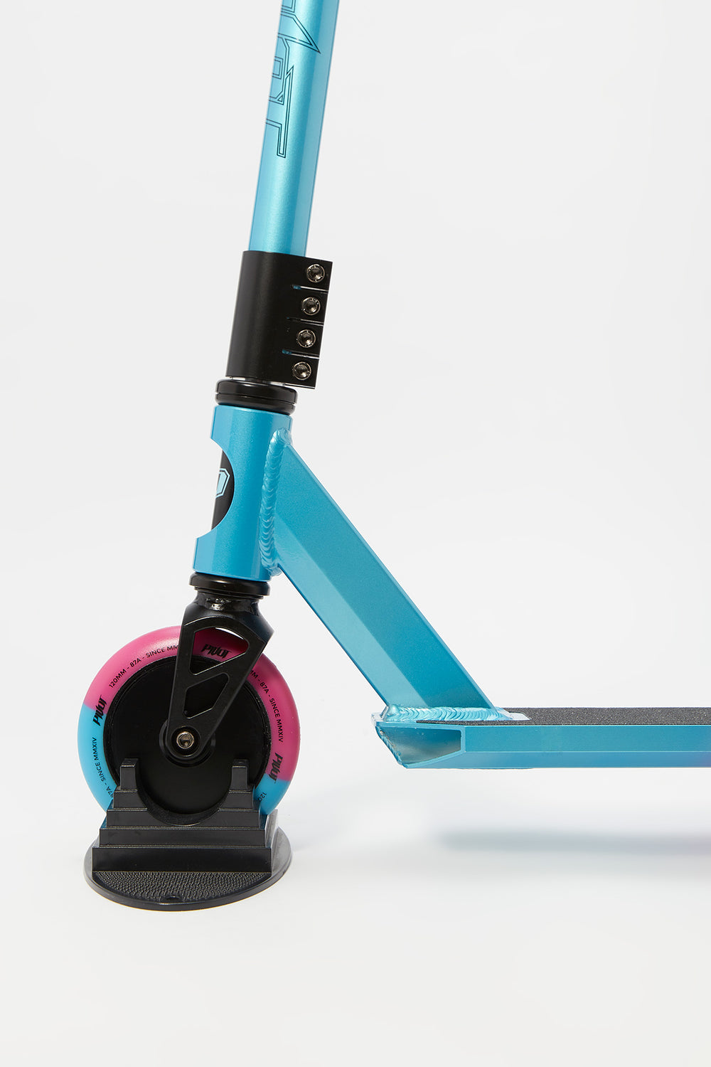 Pivot X-Park Blue & Pink Fade Scooter Pivot X-Park Blue & Pink Fade Scooter