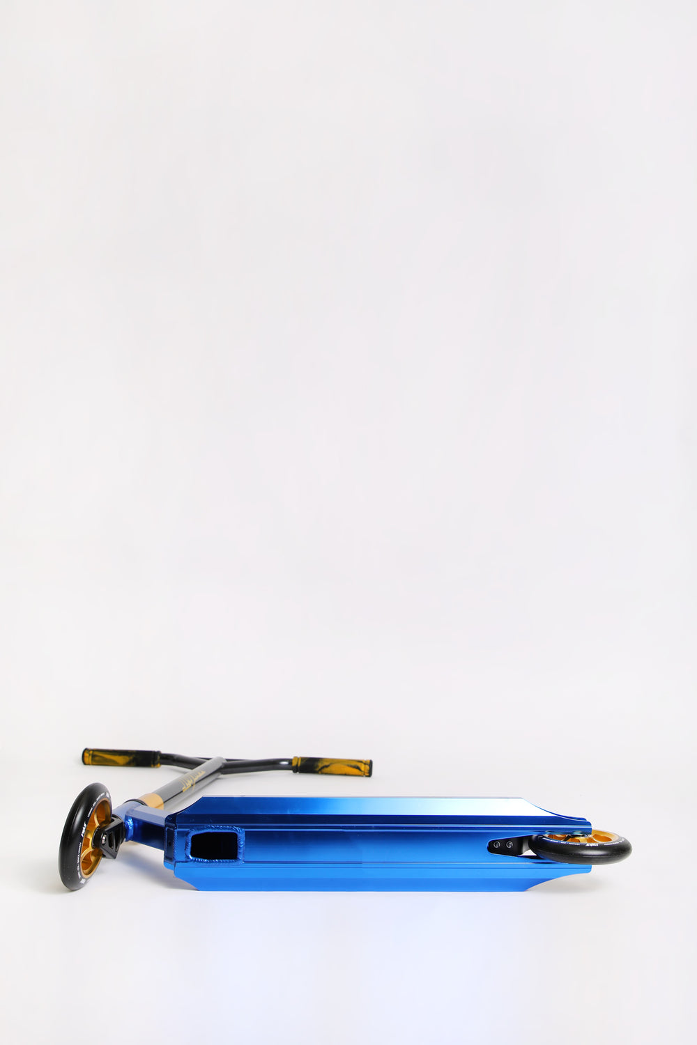 Pivot X-Park Blue & Gold Scooter Pivot X-Park Blue & Gold Scooter