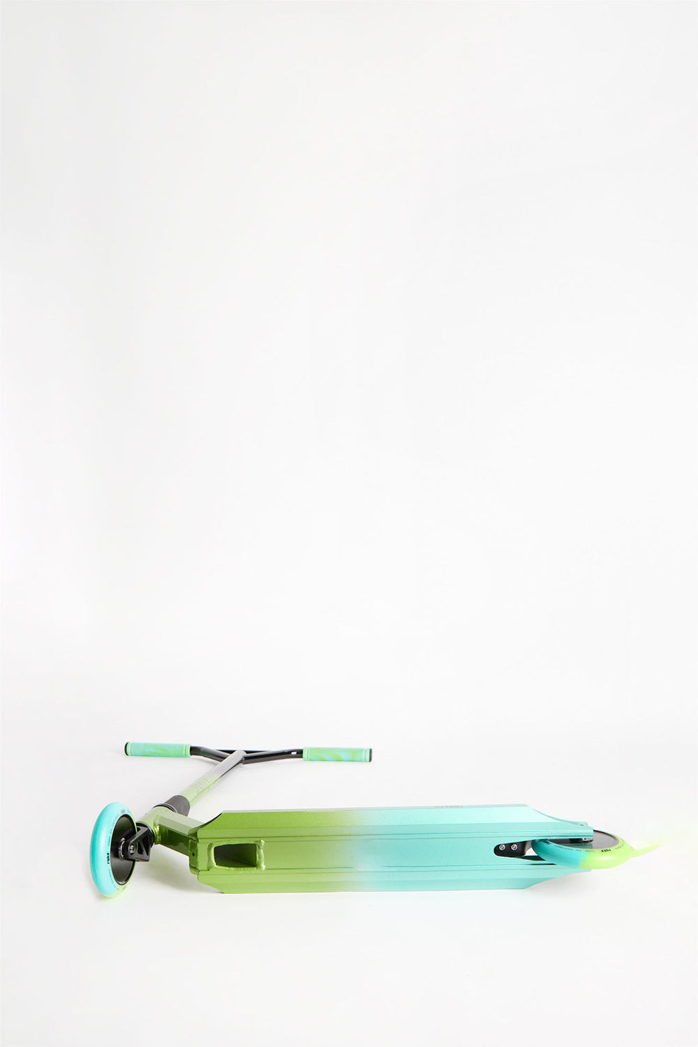 Pivot X-Park Green & Blue Fade Scooter Pivot X-Park Green & Blue Fade Scooter