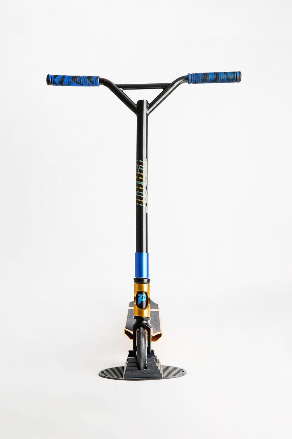 Trottinette Pivot X-Park dorée et bleue Trottinette Pivot X-Park dorée et bleue
