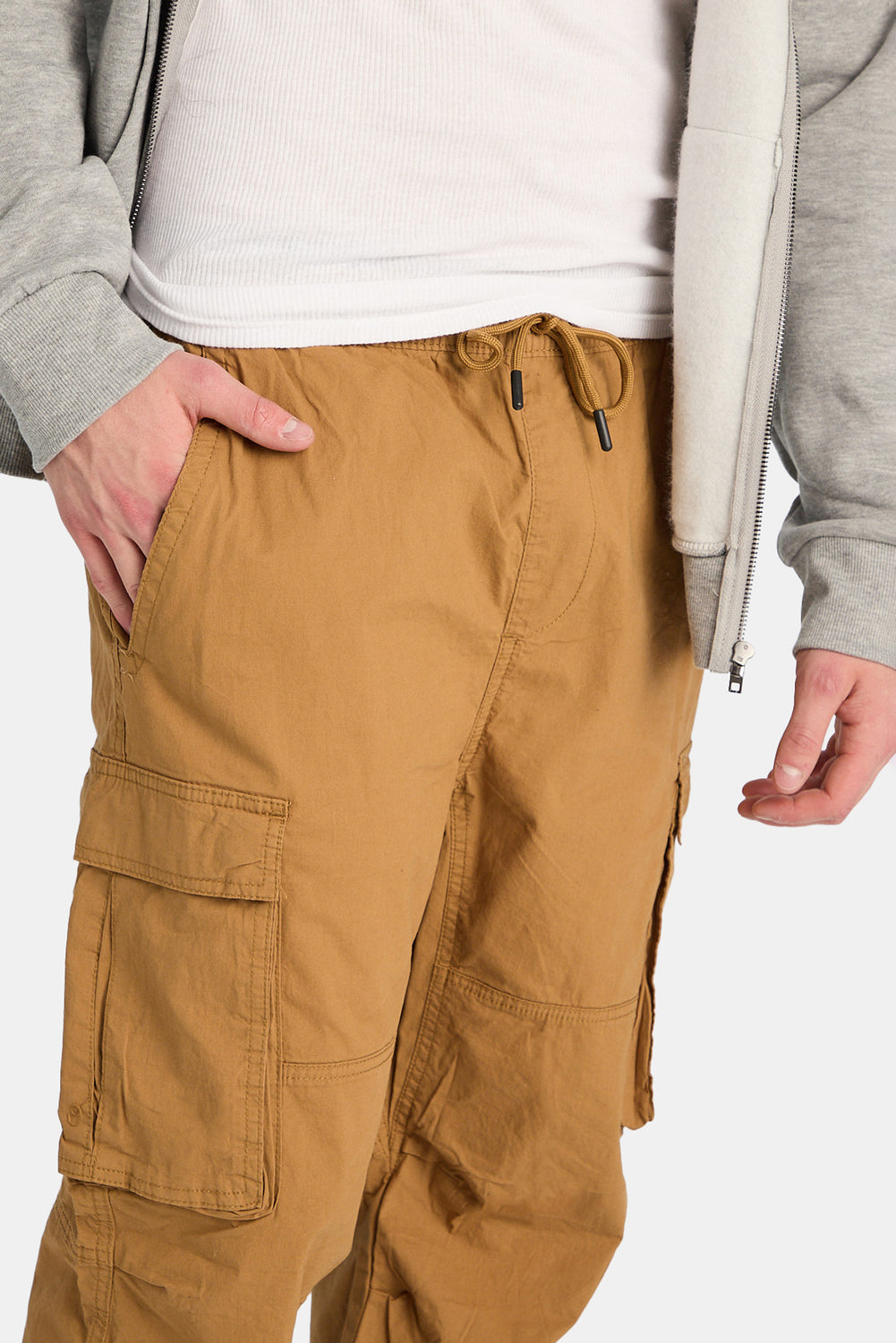 Jogger cargo en popeline coupé-cousu AERO Jogger cargo en popeline coupé-cousu AERO