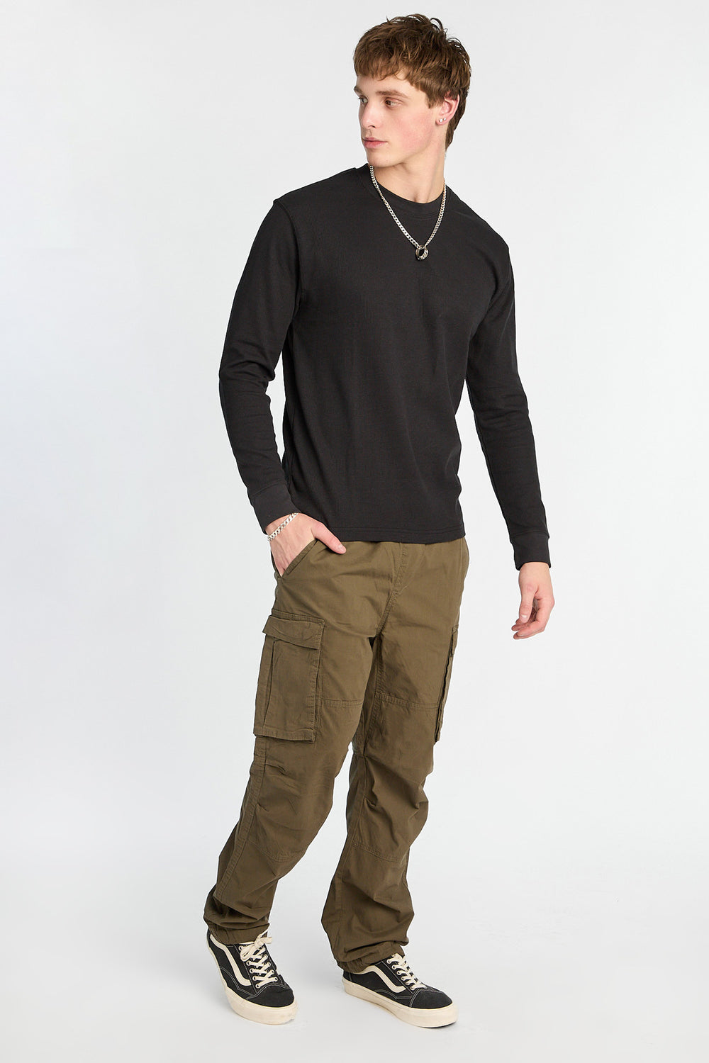 Jogger cargo en popeline coupé-cousu AERO Jogger cargo en popeline coupé-cousu AERO