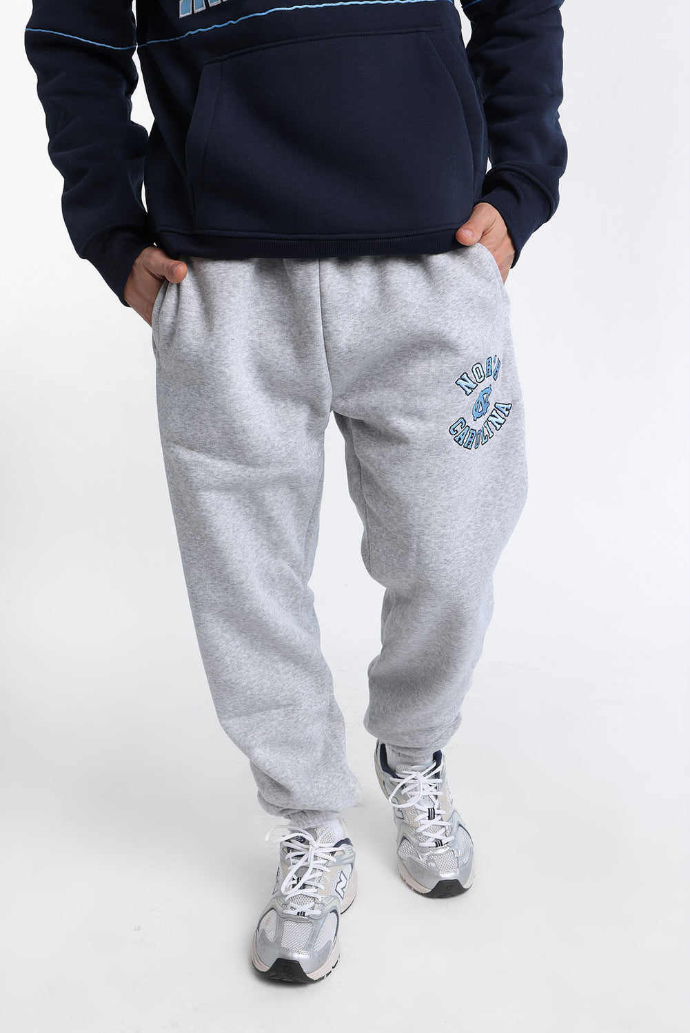 North Carolina Tar Heels Embroidered Sweatpants North Carolina Tar Heels Embroidered Sweatpants