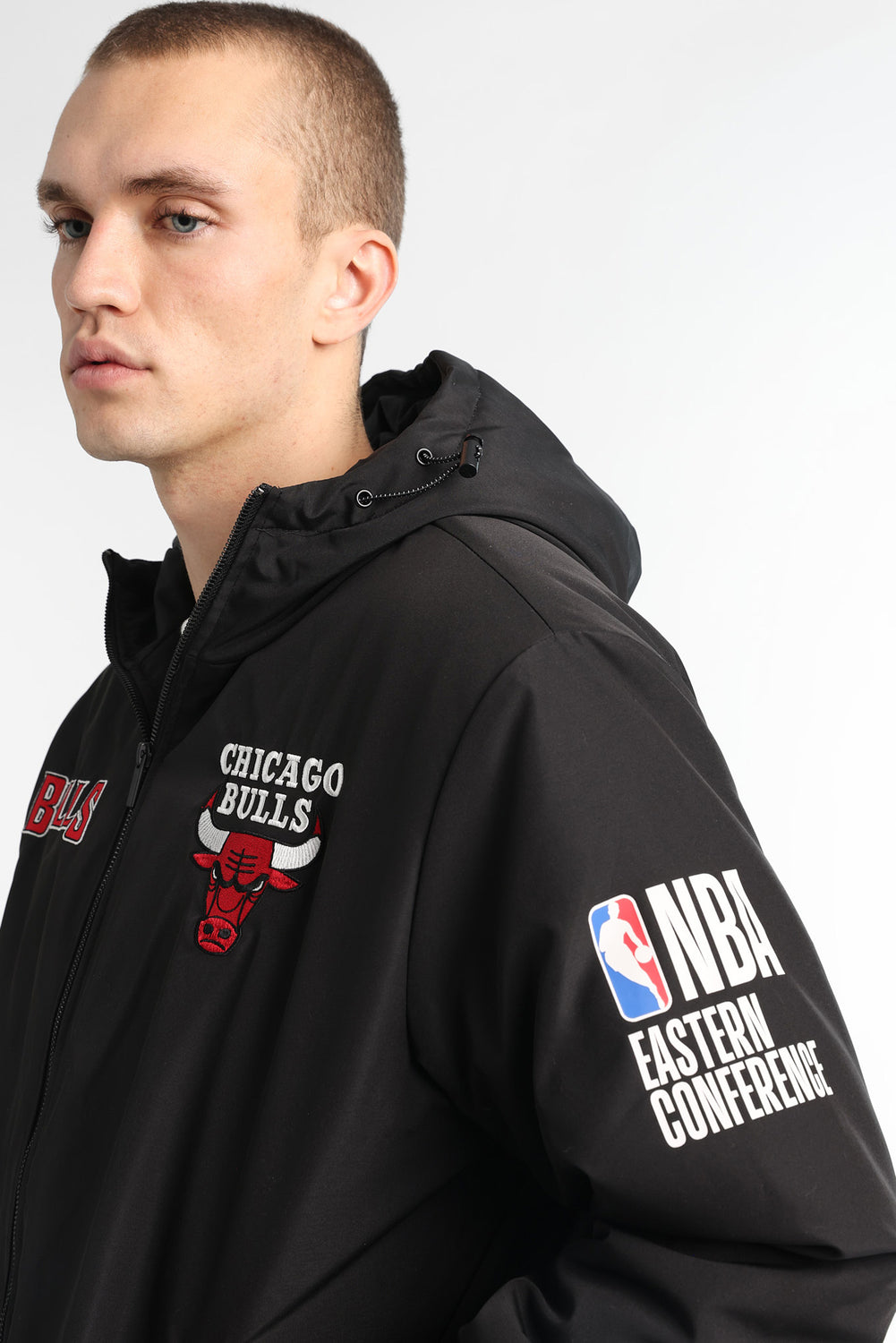 Veste bomber à capuche Chicago Bulls Veste bomber à capuche Chicago Bulls