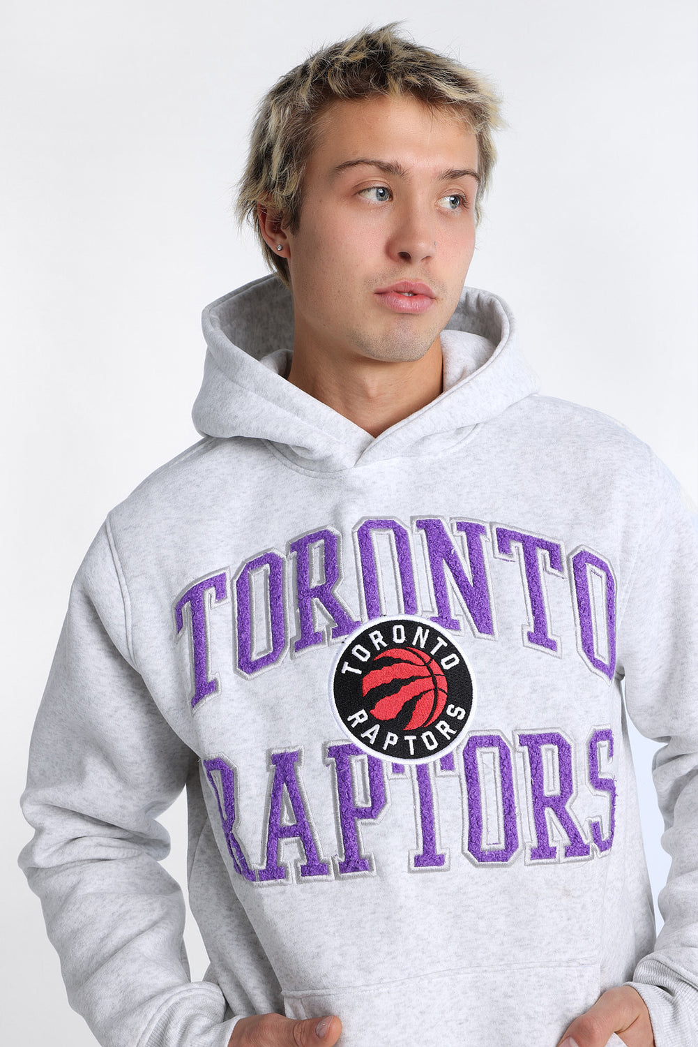 Haut à capuchon logo chenille Toronto Raptors Haut à capuchon logo chenille Toronto Raptors