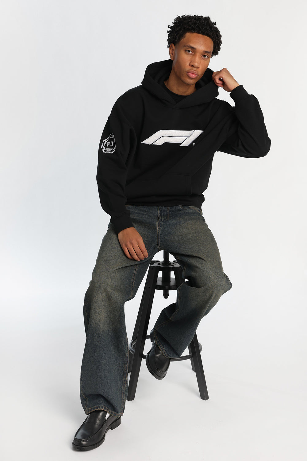 Haut à capuchon logo chenille Formula 1 Haut à capuchon logo chenille Formula 1