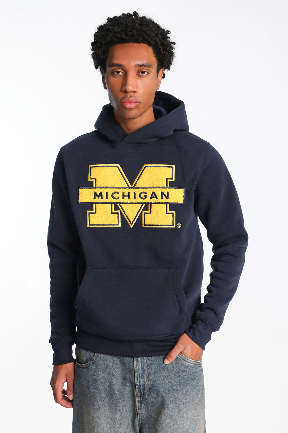 Haut à capuchon logo chenille Michigan Wolverines Haut à capuchon logo chenille Michigan Wolverines