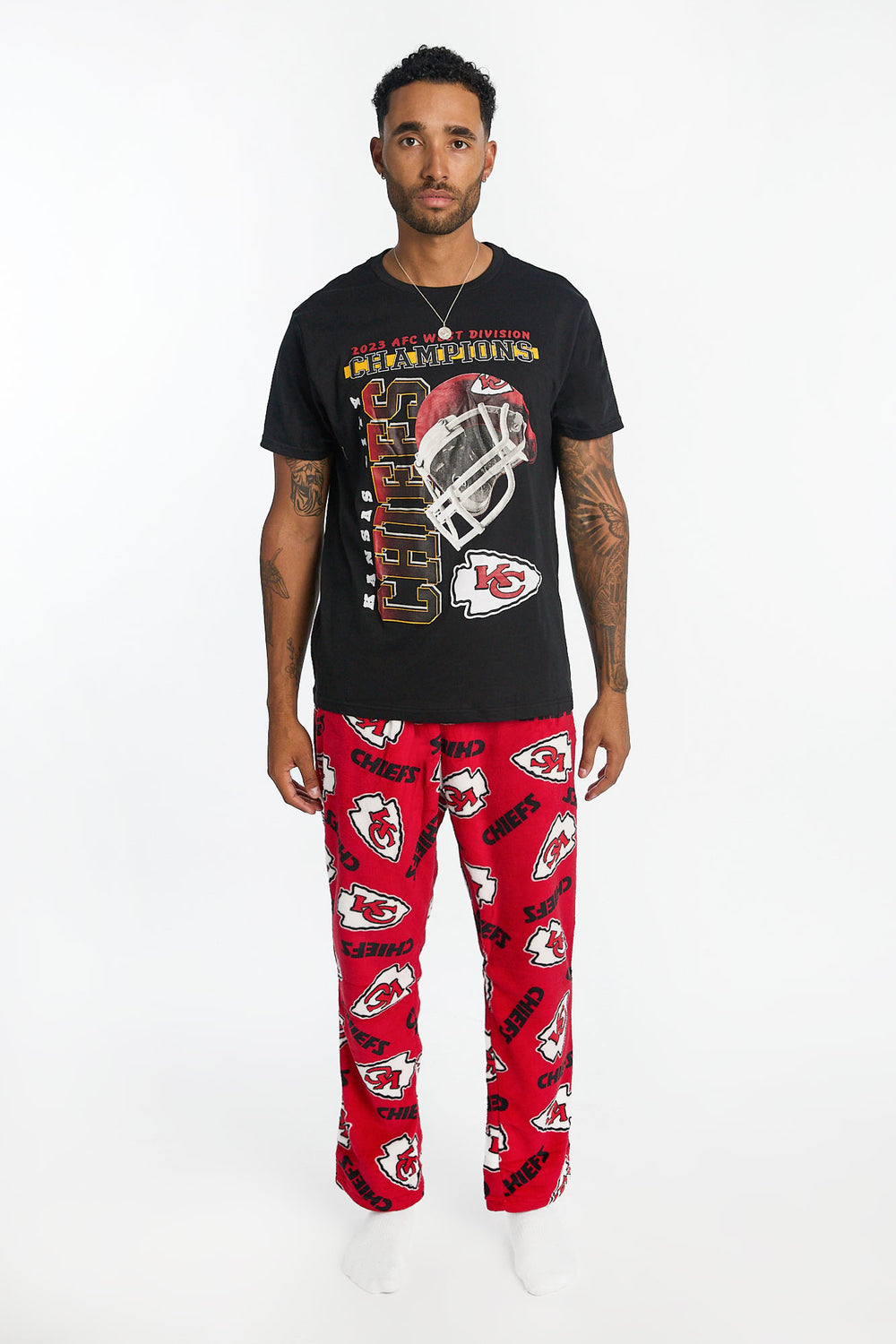 Mens Kansas City Chiefs 2-Piece Graphic Tee & Pajama Pant Set Mens Kansas City Chiefs 2-Piece Graphic Tee & Pajama Pant Set