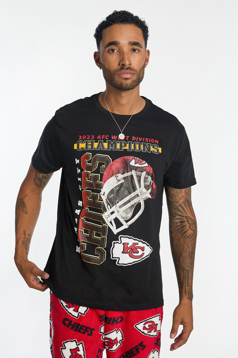 Mens Kansas City Chiefs 2-Piece Graphic Tee & Pajama Pant Set Mens Kansas City Chiefs 2-Piece Graphic Tee & Pajama Pant Set