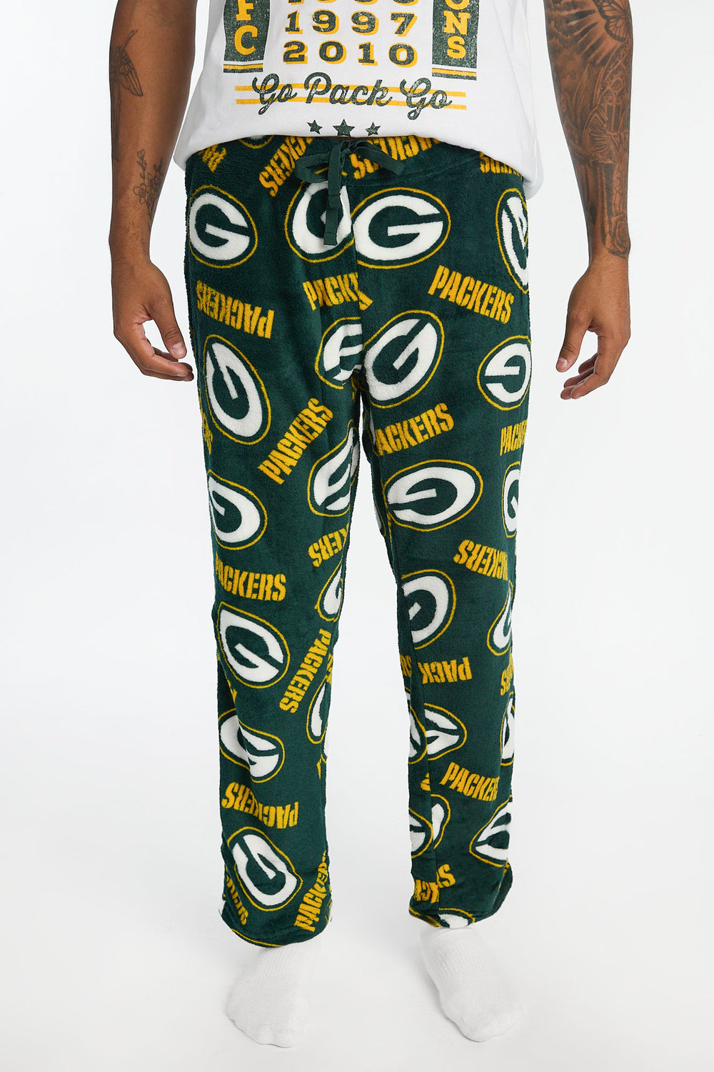 Mens Green Bay Packers 2-Piece Graphic Tee & Pajama Pant Set Mens Green Bay Packers 2-Piece Graphic Tee & Pajama Pant Set