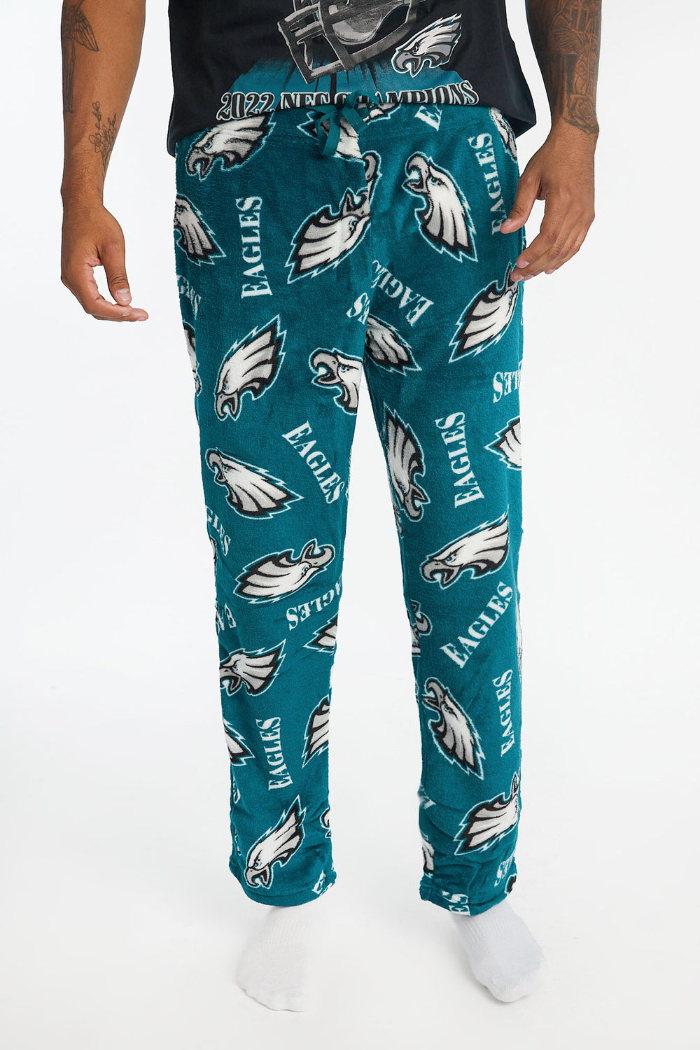 Mens Philadelphia Eagles 2-Piece Graphic Tee & Pajama Pant Set Mens Philadelphia Eagles 2-Piece Graphic Tee & Pajama Pant Set