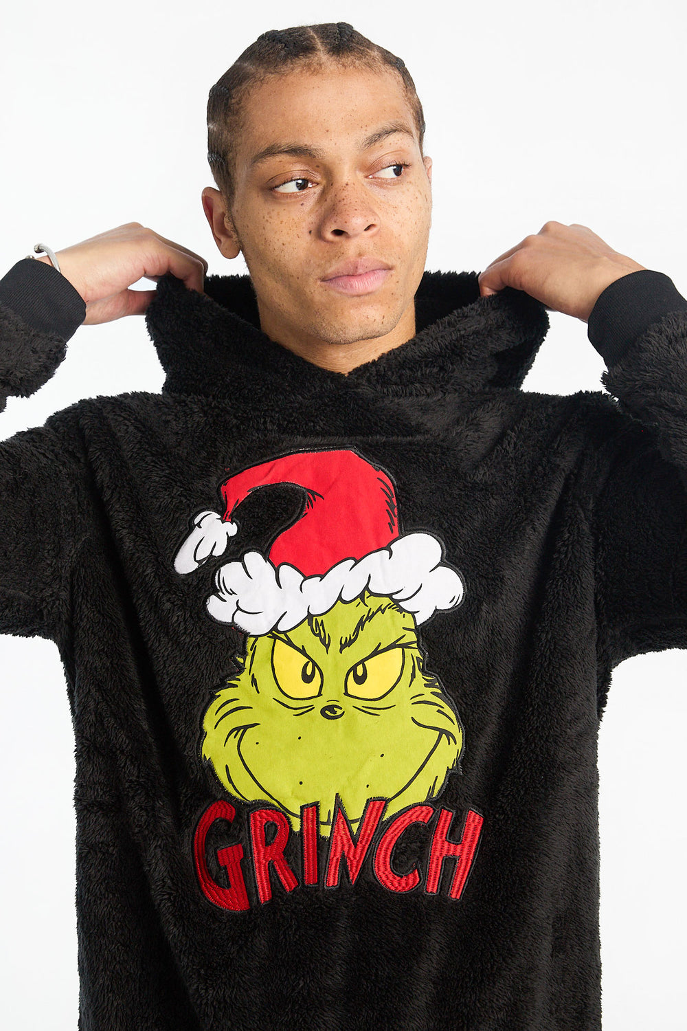 Haut à capuchon en sherpa noir The Grinch homme Haut à capuchon en sherpa noir The Grinch homme