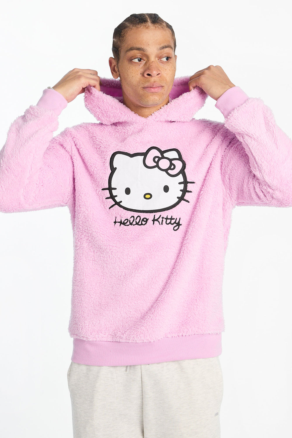 Haut à capuchon en sherpa pelucheux Hello Kitty homme Haut à capuchon en sherpa pelucheux Hello Kitty homme