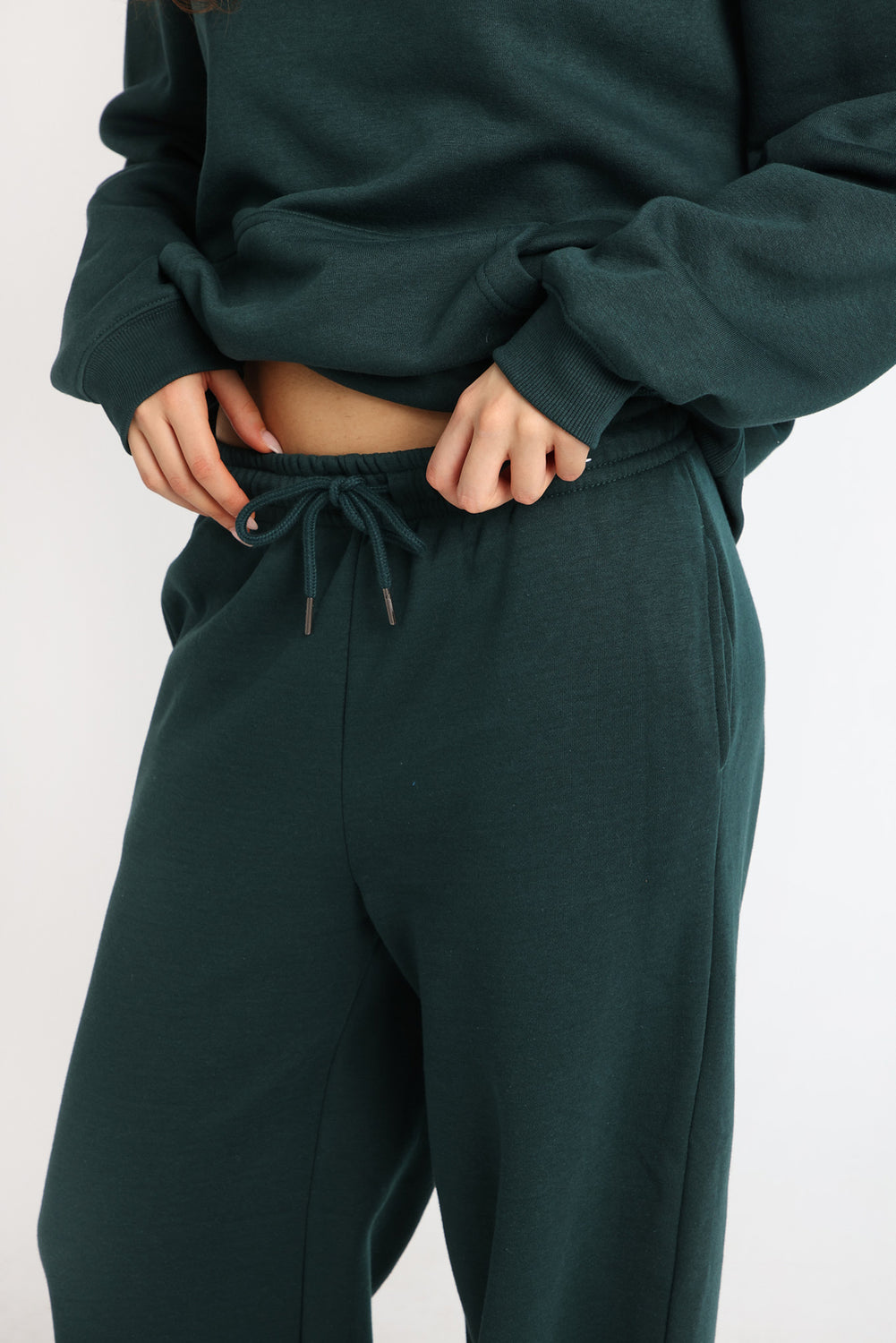 AERO Wide-Leg Sweatpants AERO Wide-Leg Sweatpants