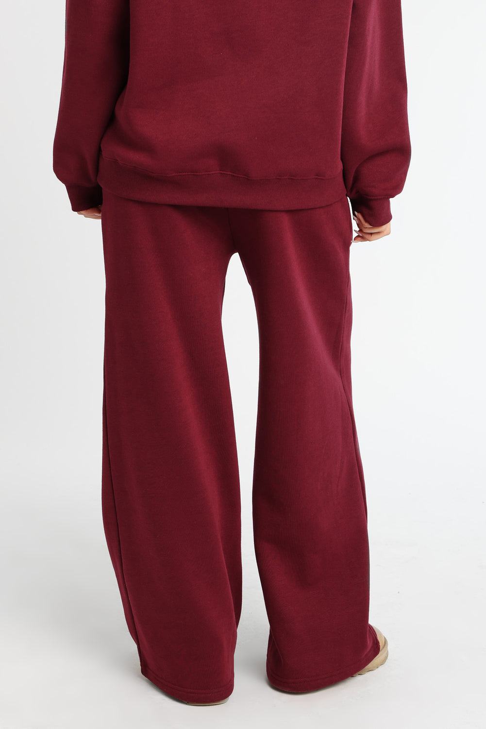 AERO Wide-Leg Sweatpants AERO Wide-Leg Sweatpants
