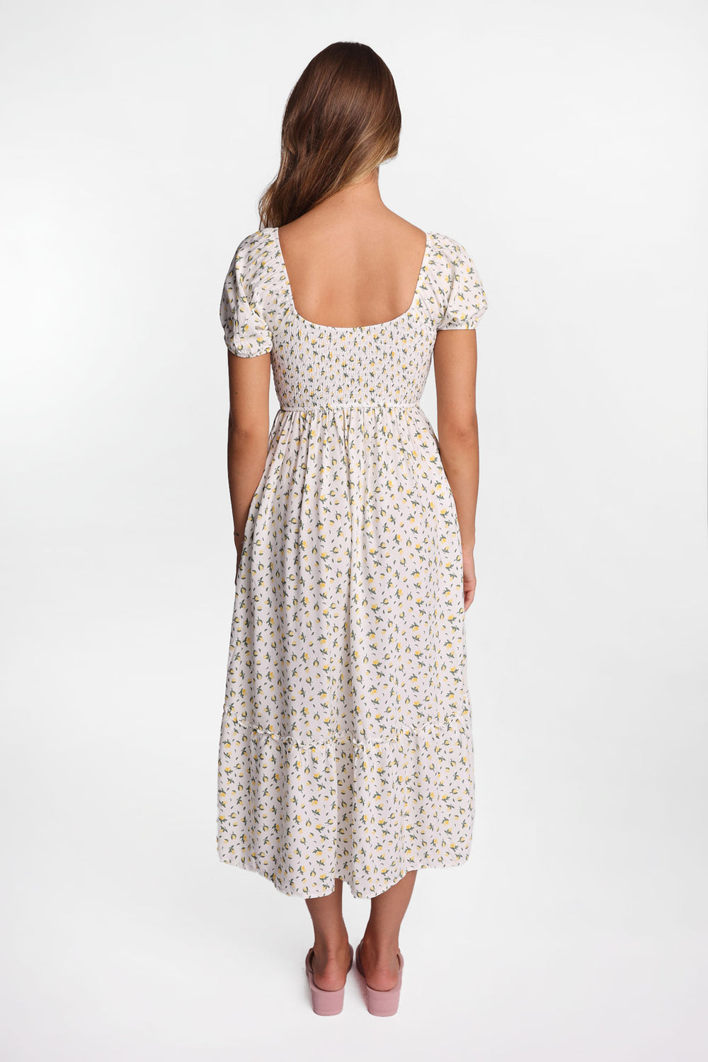 Robe midi à smocks latéraux et manches courtes AERO Robe midi à smocks latéraux et manches courtes AERO