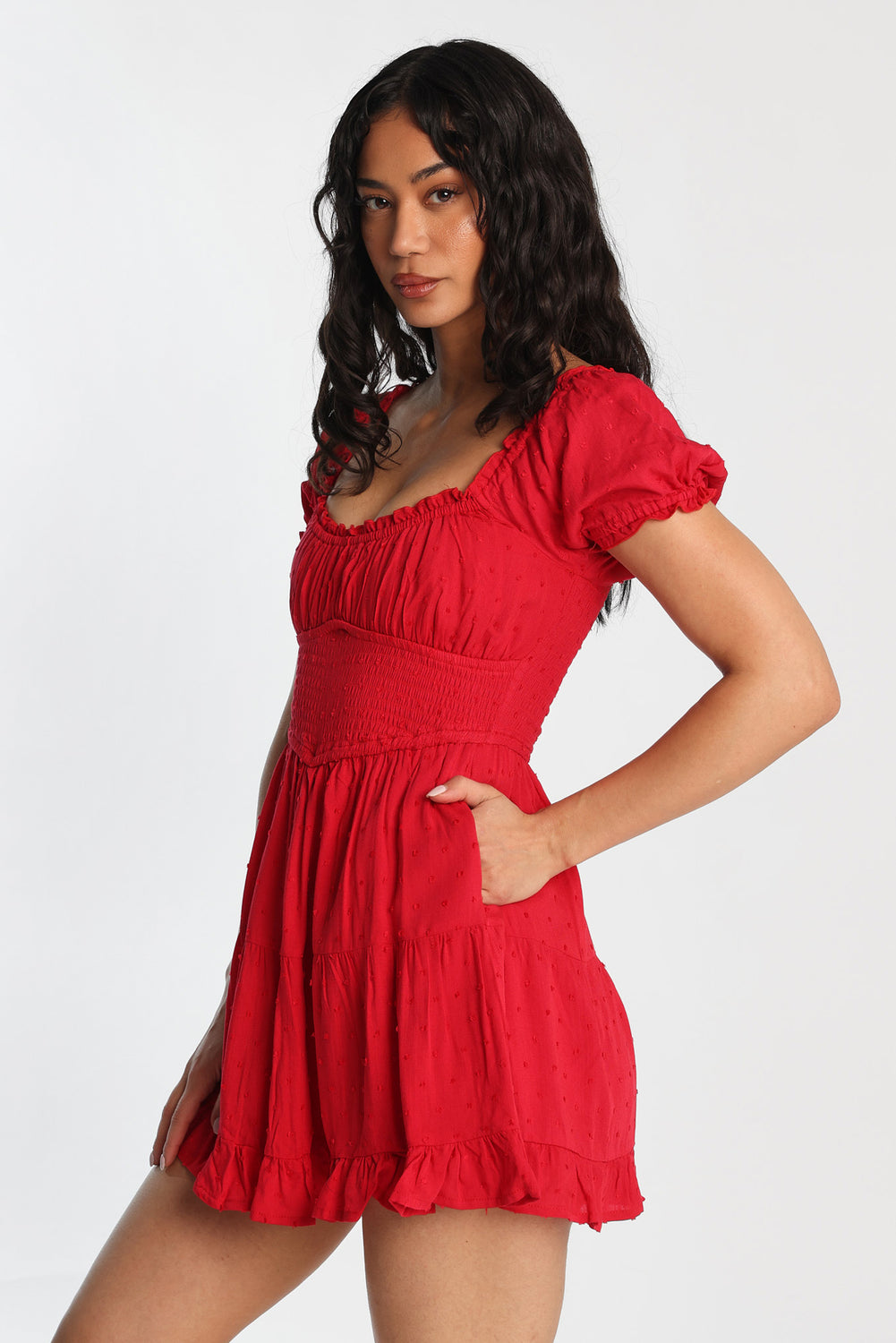 Mini-robe ajustée et évasée à encolure dégagée AERO Mini-robe ajustée et évasée à encolure dégagée AERO