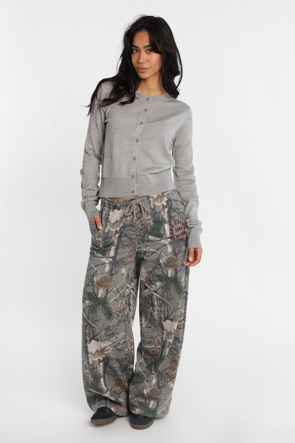 Button-Up Crew Neck Cardigan Button-Up Crew Neck Cardigan