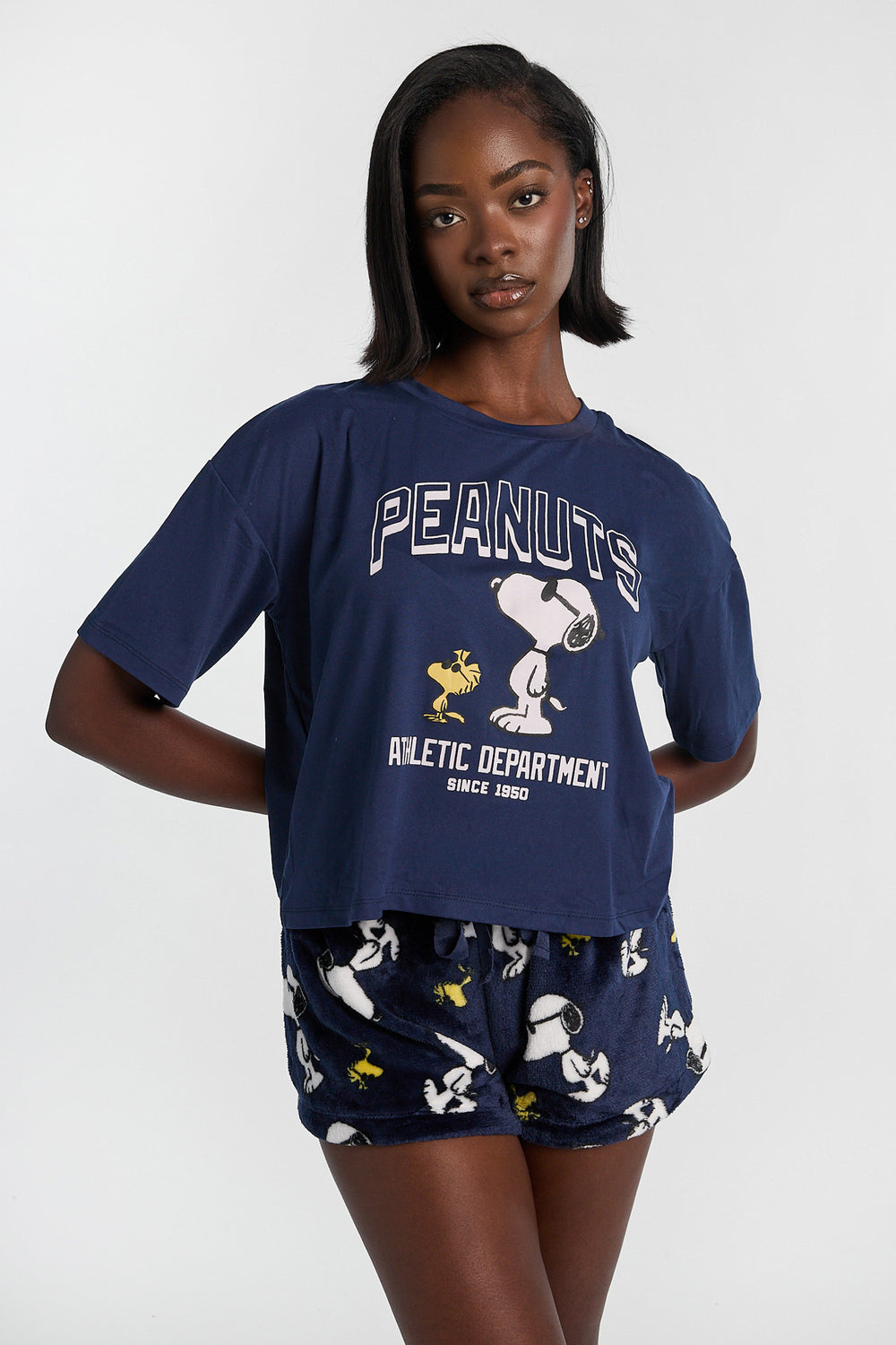 Ensemble de pyjama 2 pièces imprimé Peanuts Snoopy Ensemble de pyjama 2 pièces imprimé Peanuts Snoopy