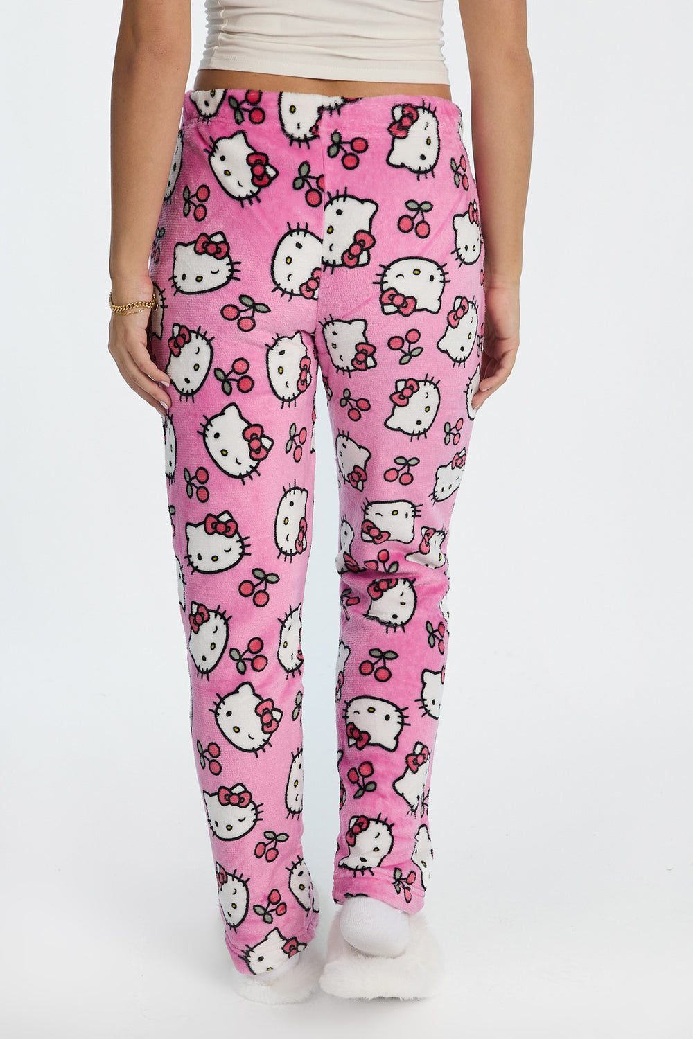 Pantalon de pyjama en peluche imprimé cerises Hello Kitty Pantalon de pyjama en peluche imprimé cerises Hello Kitty