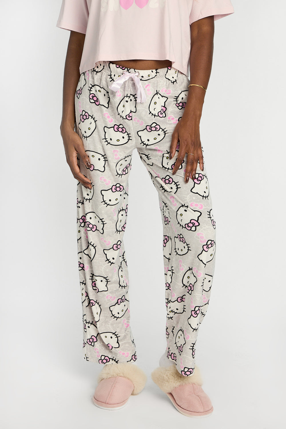 Ensemble de pyjama en velour imprimé Hello Kitty Snooze Ensemble de pyjama en velour imprimé Hello Kitty Snooze