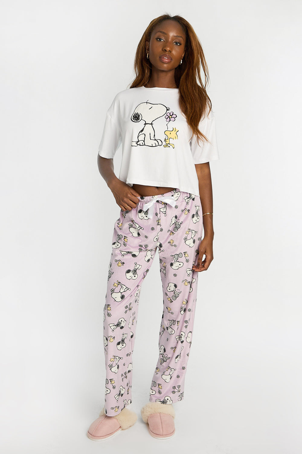 Ensemble de pyjama en velour imprimé Peanuts Snoopy fleur Ensemble de pyjama en velour imprimé Peanuts Snoopy fleur
