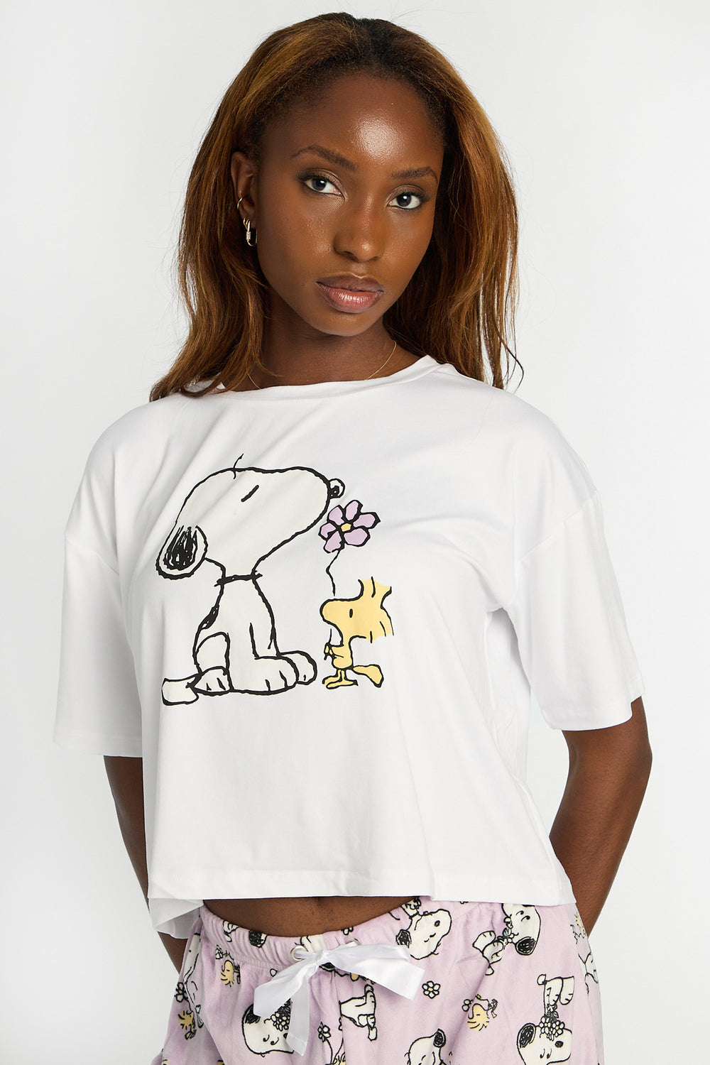 Ensemble de pyjama en velour imprimé Peanuts Snoopy fleur Ensemble de pyjama en velour imprimé Peanuts Snoopy fleur