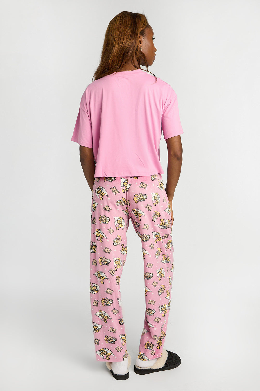 Ensemble de pyjama en velour imprimé Garfield Ensemble de pyjama en velour imprimé Garfield
