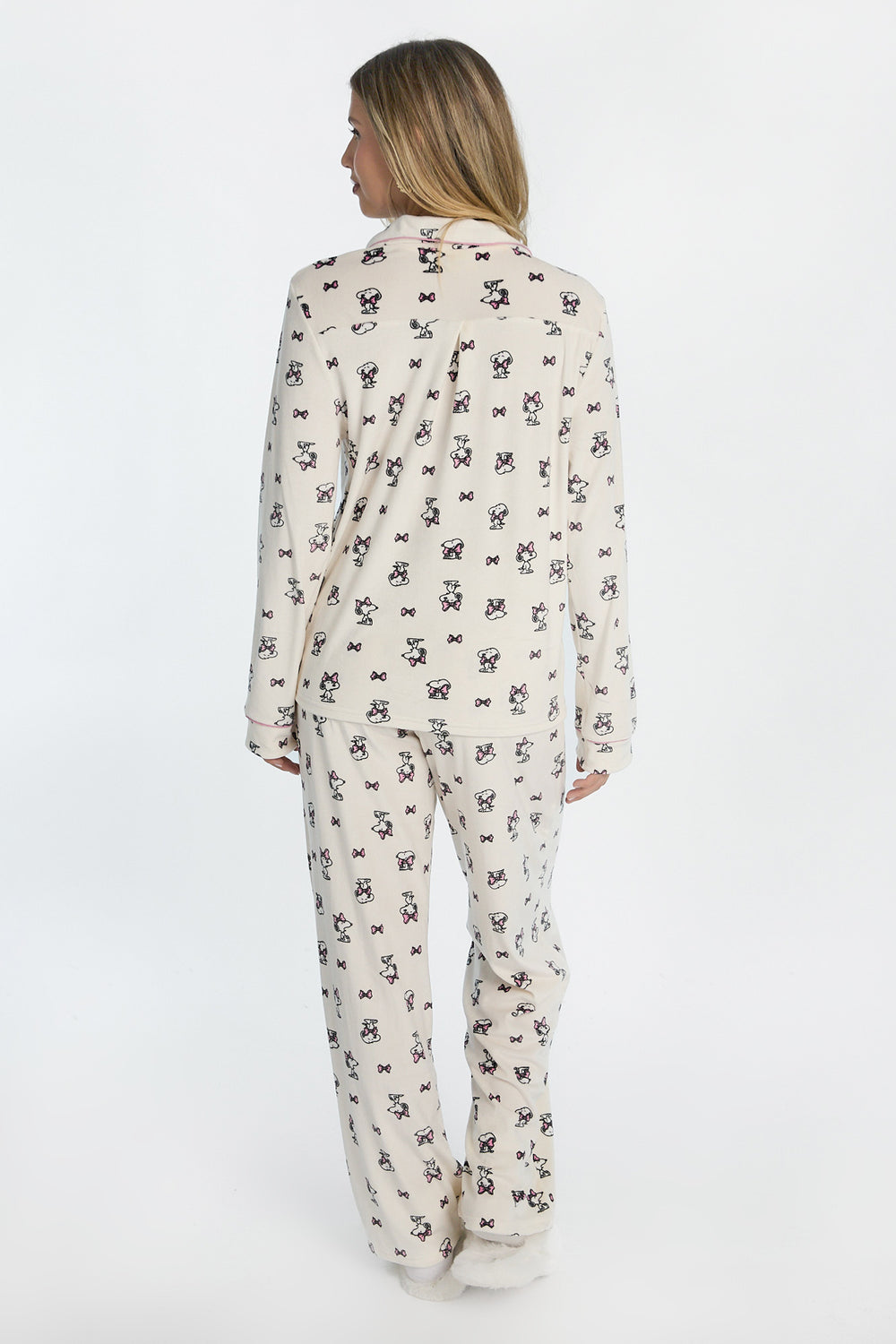 Ensemble de pyjama en velours 2 pièces Snoopy Ensemble de pyjama en velours 2 pièces Snoopy