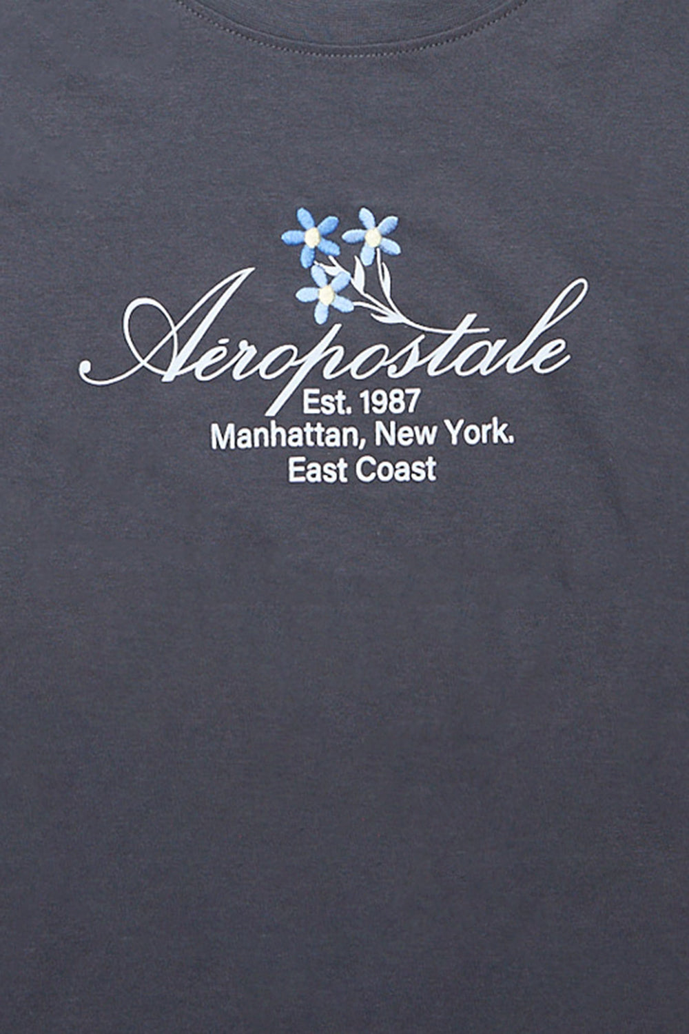 Aéropostale Flowers Graphic Classic Tee Aéropostale Flowers Graphic Classic Tee