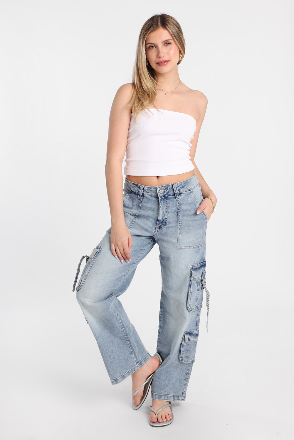 Jean cargo ample taille très haute à anneaux en D AERO Jean cargo ample taille très haute à anneaux en D AERO