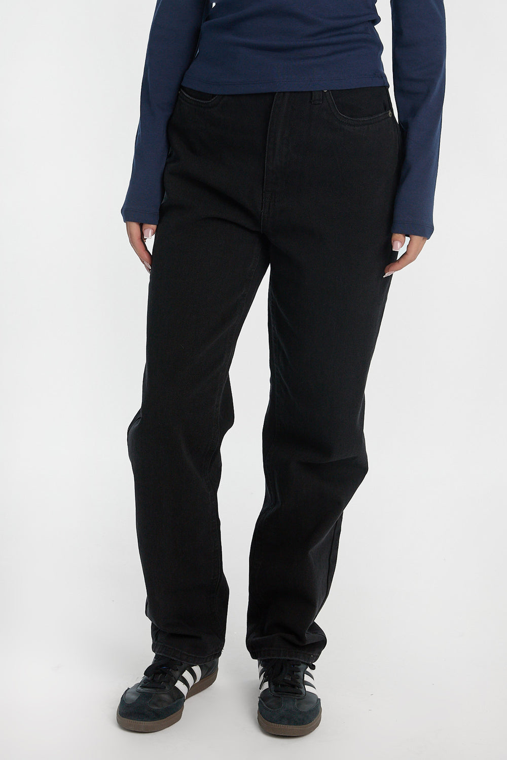 AERO Curvy High-Rise Straight Jeans AERO Curvy High-Rise Straight Jeans