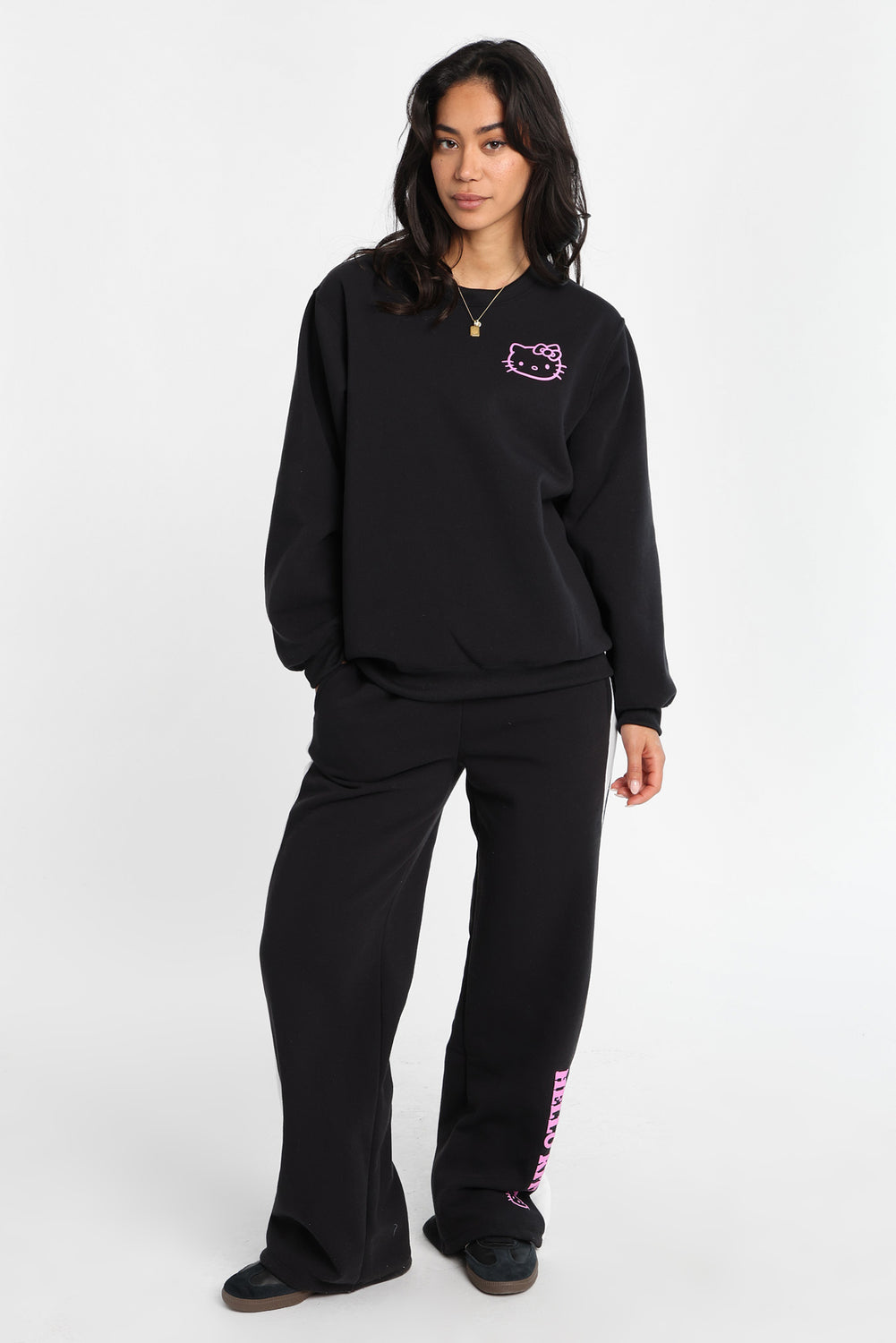 Sweatshirt à col ras du cou imprimé Hello Kitty Sweatshirt à col ras du cou imprimé Hello Kitty