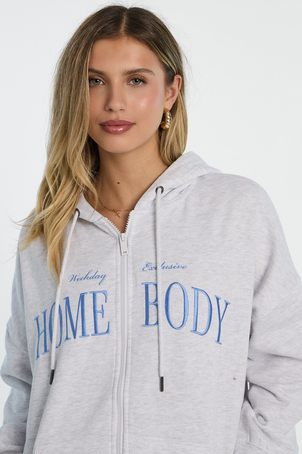 Haut à capuchon surdimensionné zippé AERO Haut à capuchon surdimensionné zippé AERO