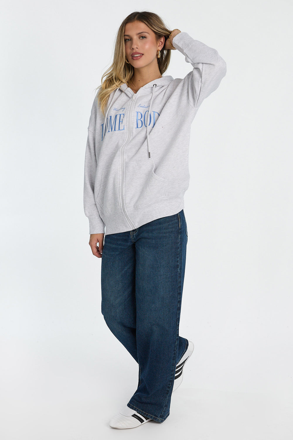 Haut à capuchon surdimensionné zippé AERO Haut à capuchon surdimensionné zippé AERO