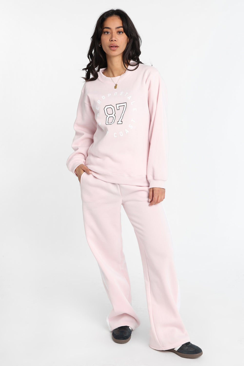 Aéropostale Graphic Crew Neck Sweatshirt Aéropostale Graphic Crew Neck Sweatshirt