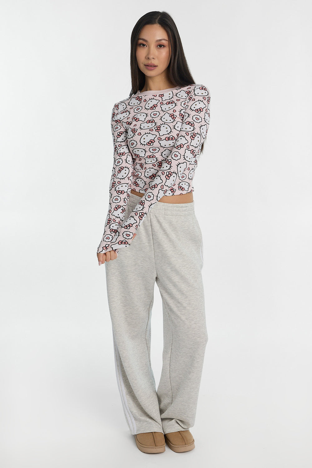 T-shirt court à manches longues imprimé Hello Kitty T-shirt court à manches longues imprimé Hello Kitty