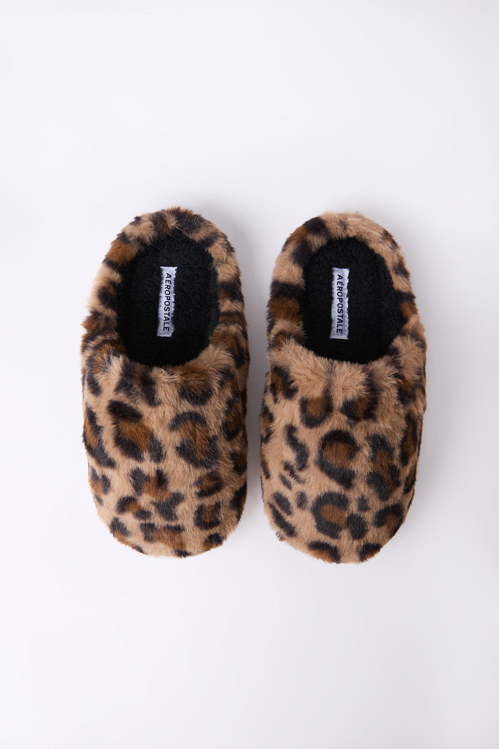 AERO Graphic Plush Slippers & Socks 2-Piece Set AERO Graphic Plush Slippers & Socks 2-Piece Set