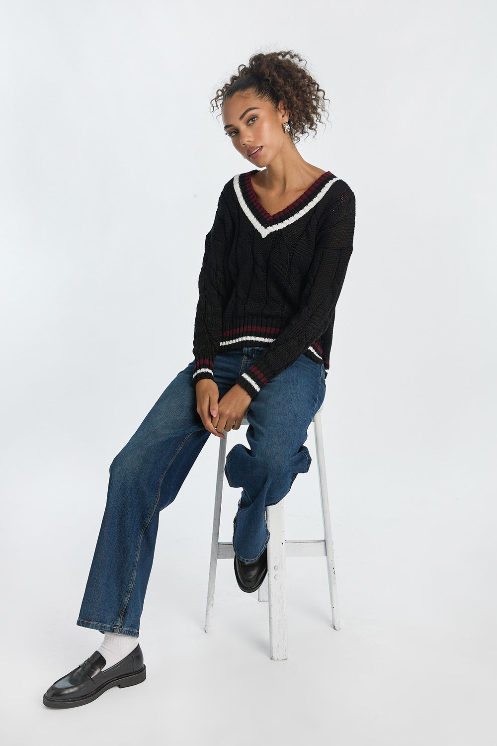 AERO Oversized Cable Knit V-Neck Sweater AERO Oversized Cable Knit V-Neck Sweater