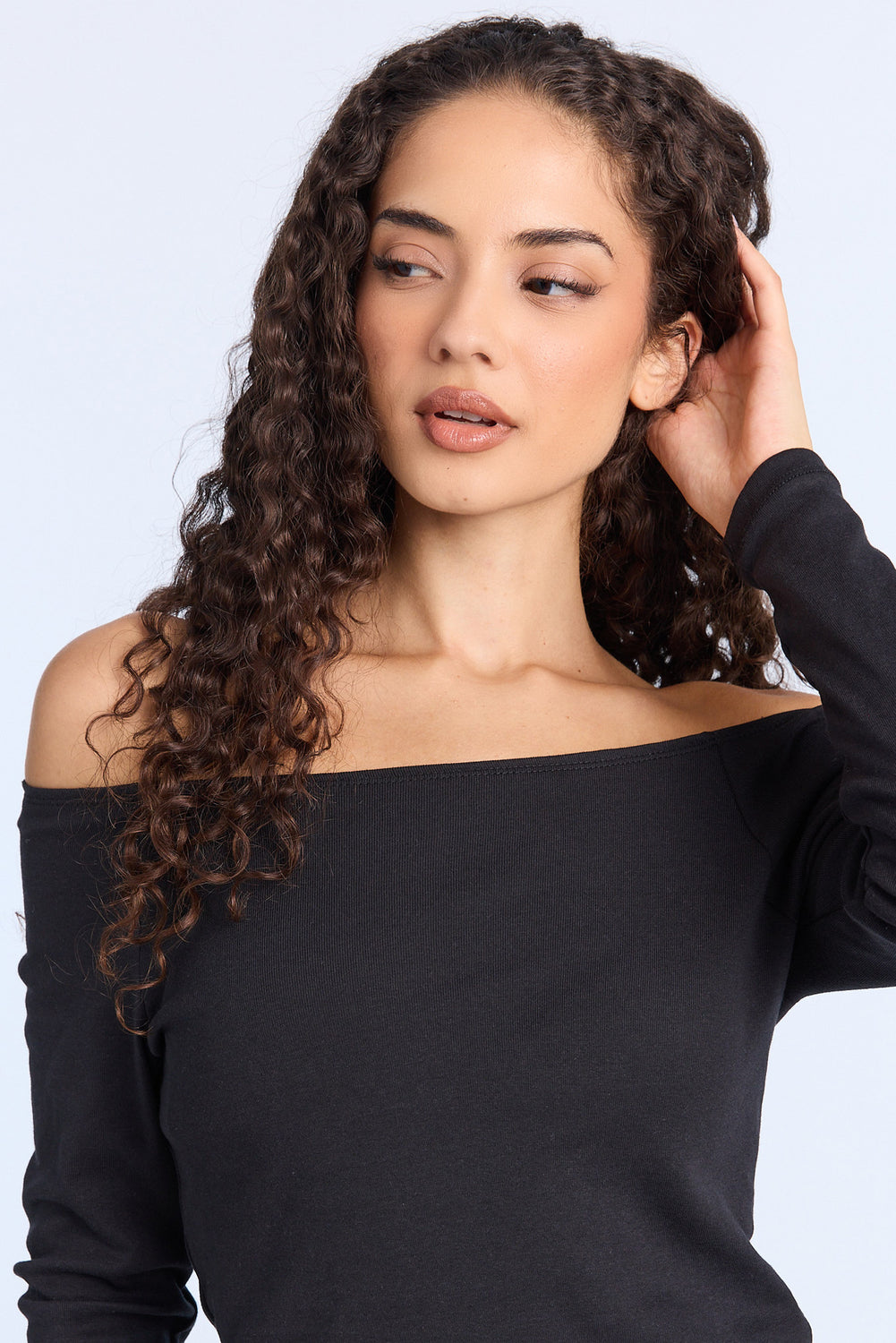 AERO Off-Shoulder Long Sleeve Top AERO Off-Shoulder Long Sleeve Top