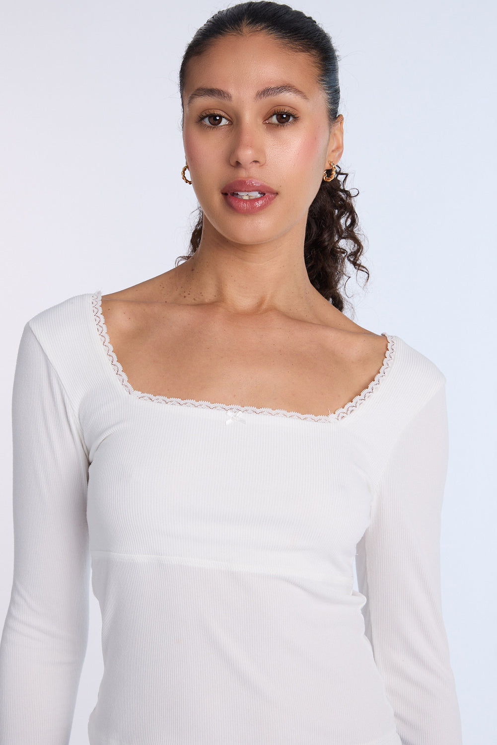 Haut à manches longues en tricot côtelé super doux AERO Haut à manches longues en tricot côtelé super doux AERO